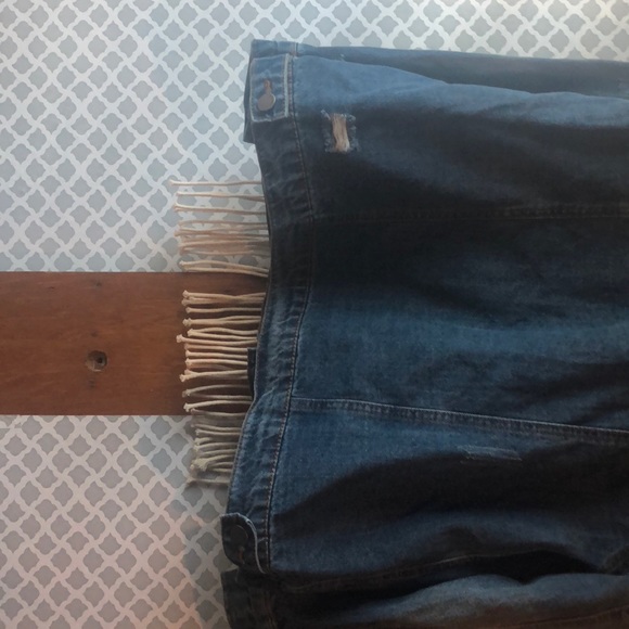 Button up jean jacket - Picture 7 of 7